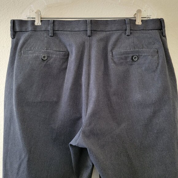 Dockers Straight Leg Pants Mens Size 36 Gray Relaxed Fit - Picture 6 of 10